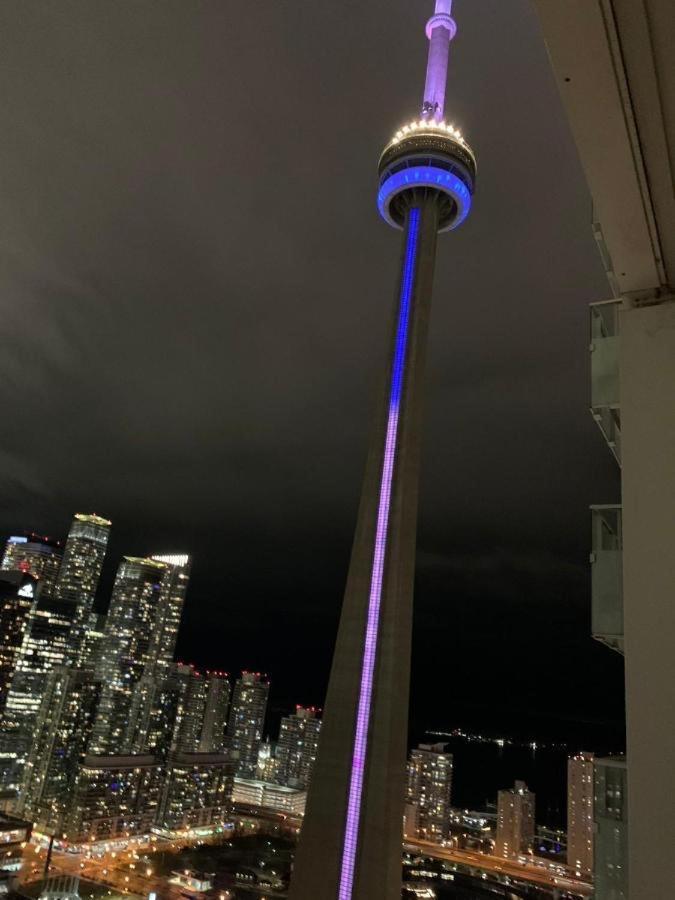 Luxury Condo With Cn Tower View Toronto Buitenkant foto