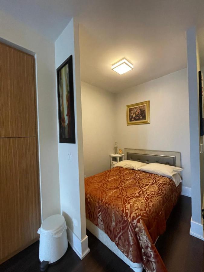 Luxury Condo With Cn Tower View Toronto Buitenkant foto