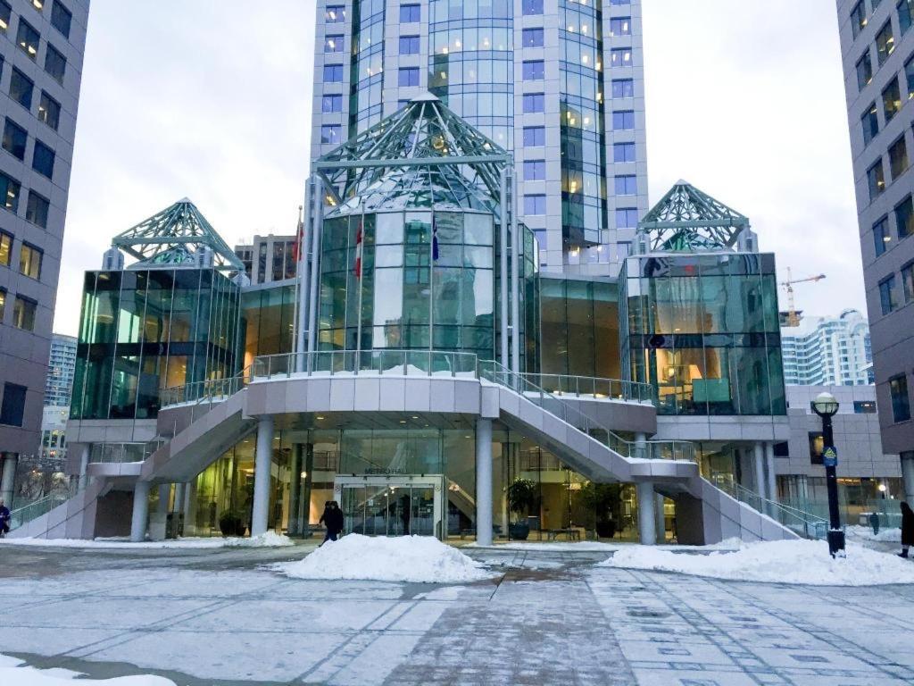 Luxury Condo With Cn Tower View Toronto Buitenkant foto